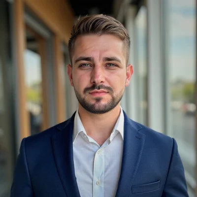 Portrait de Adrien